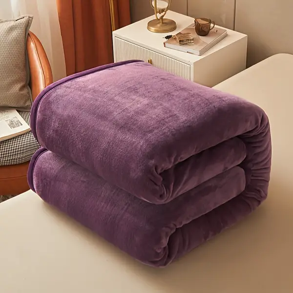 Traditional-Style Coral Fleece Bed Blanket - Machine Washable, All-Season, Soft Knitted, Solid Purple, Plush Thickened Warm Flannel for Winter, Suitable for Student Single Bed (300-350gsm, Polyester)