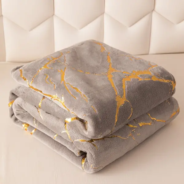 Luxurious Golden Marble Fleece Blanket: Cozy Up in Style with this Soft and Warm Bed Cover - Available in Various Sizes